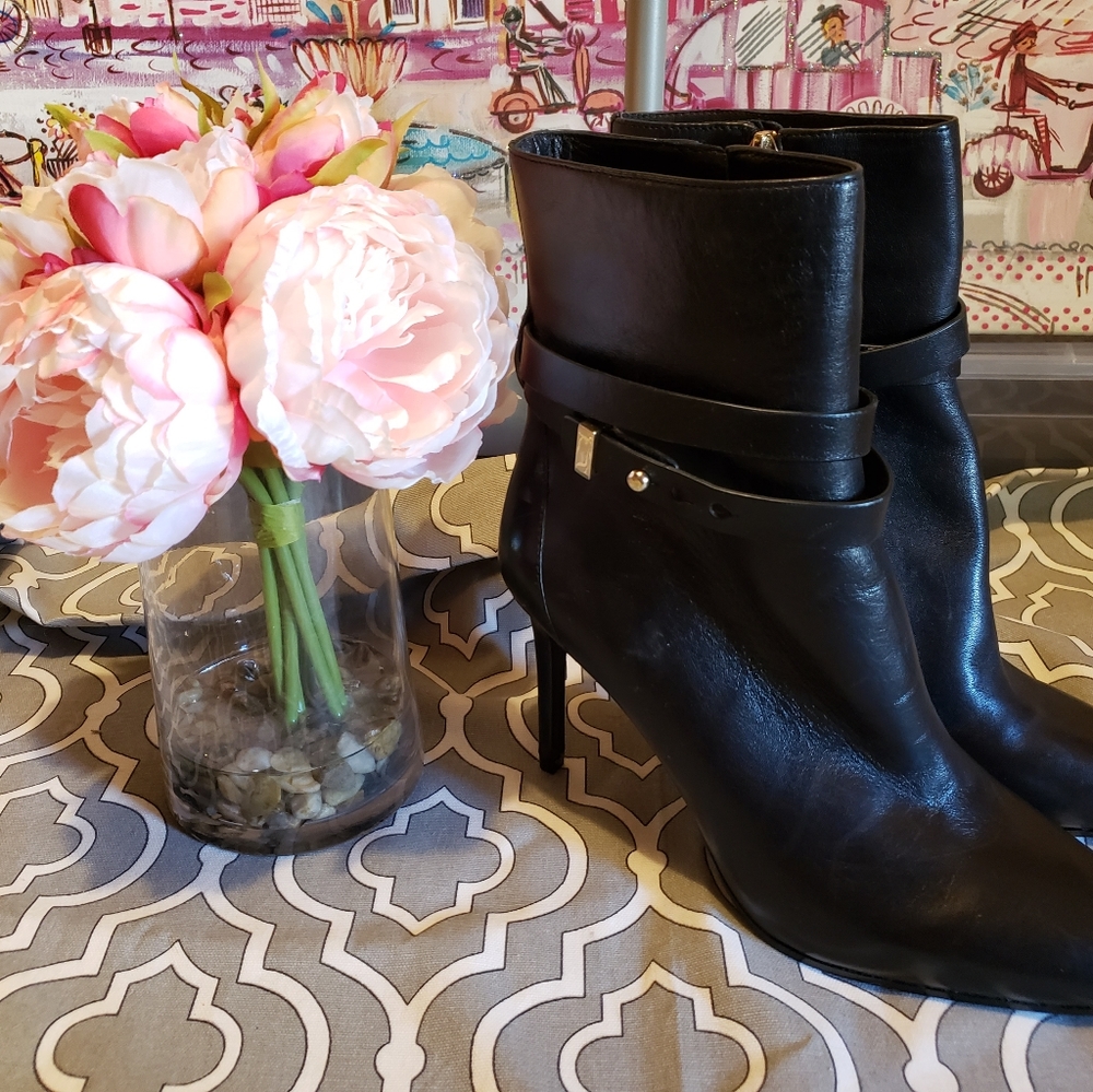 Vero Cuoio Black Ankle Boots